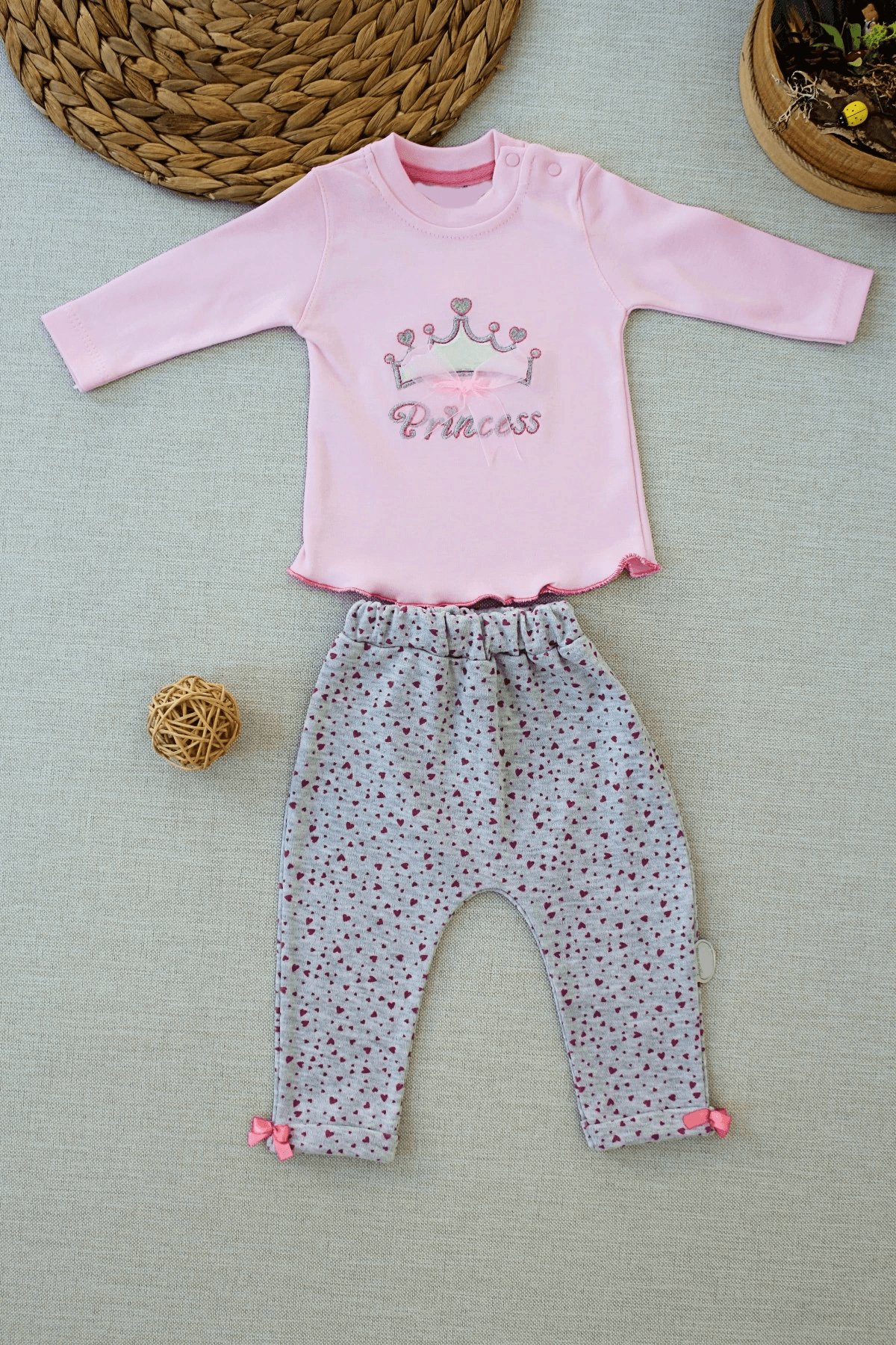 Pembe Bebek Prenses Takımı Nakışlı Uzun Kollu Sweat Pantolon Seti
