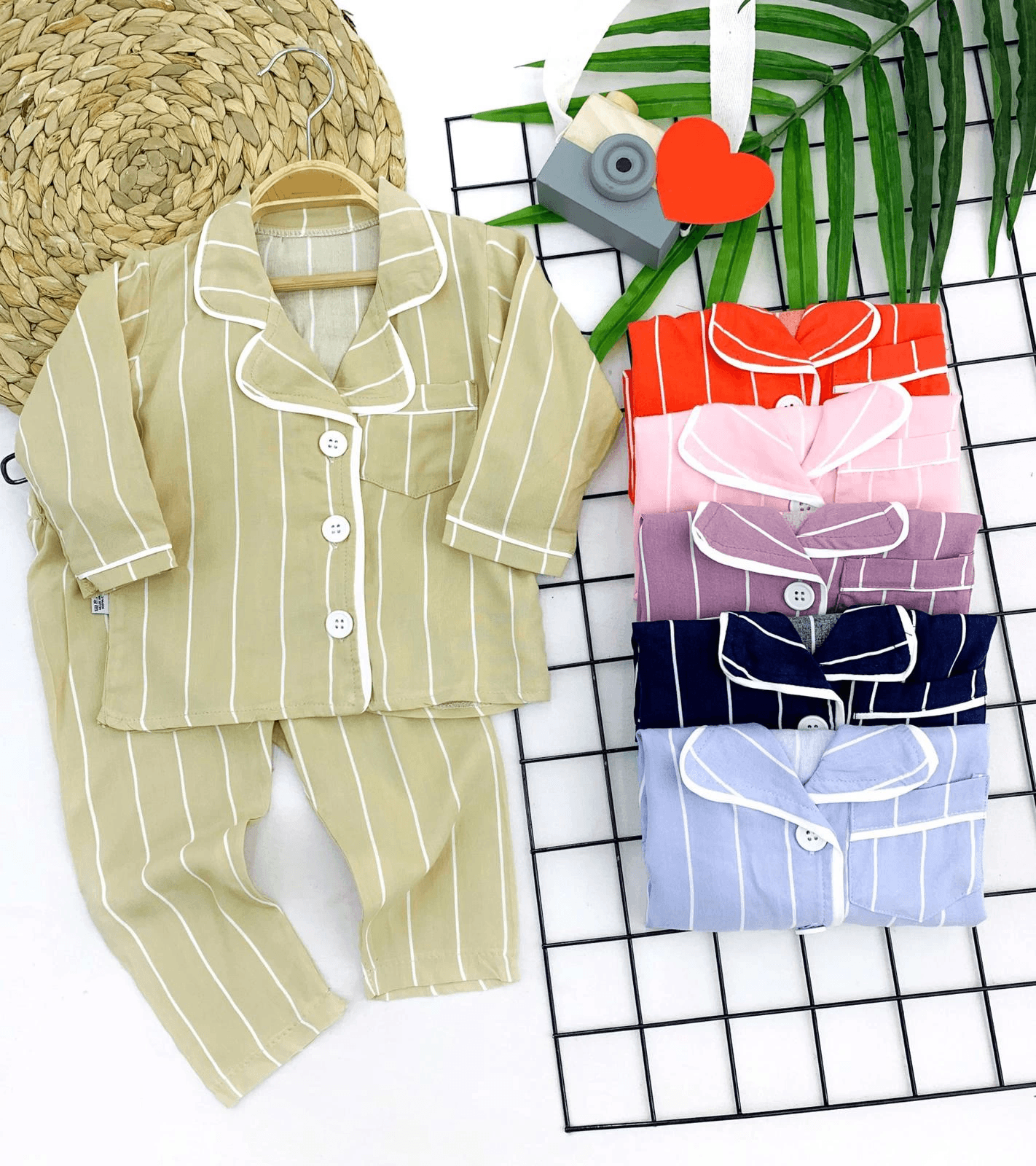 9-12-18-24 Ay Çizgili Düğme Kapamalı 2li Kız Erkek Bebek Pijama Takımı Bej